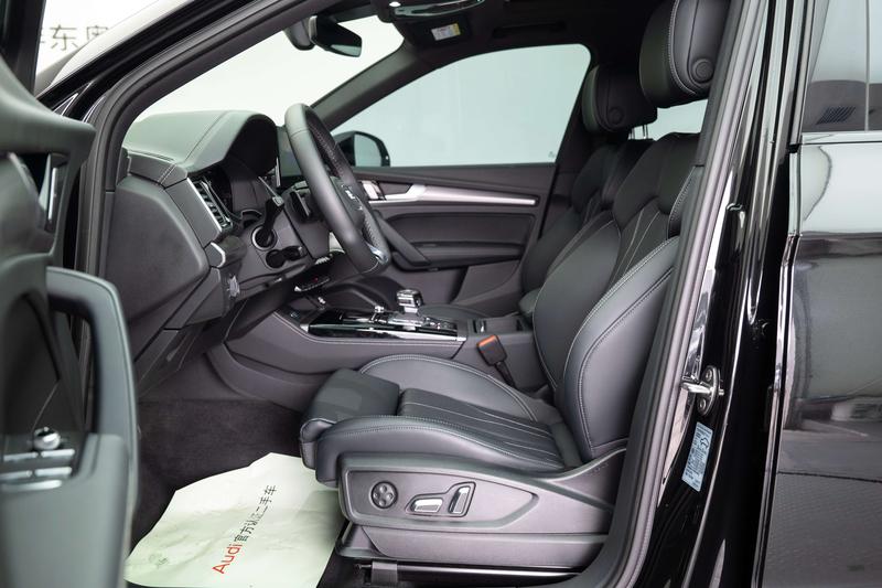 Audi Q5L, 2025 — фото 11 из 12