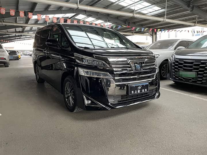 Toyota Vellfire, 2021 — купить в Перми под ключ