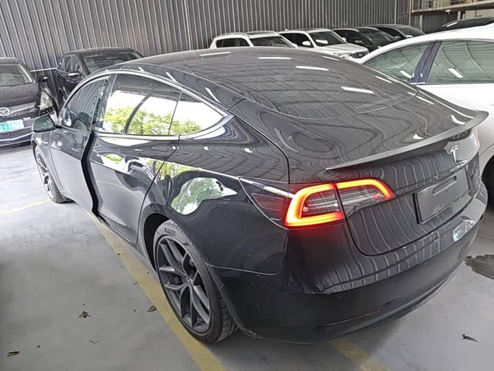 Tesla Model 3, 2022 — фото 5 из 9