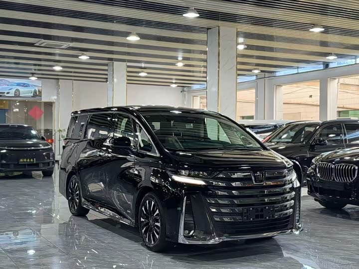 Toyota Vellfire, 2023 — фото 3 из 9
