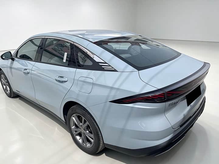 Geely Galaxy L6, 2024 — фото 5 из 9