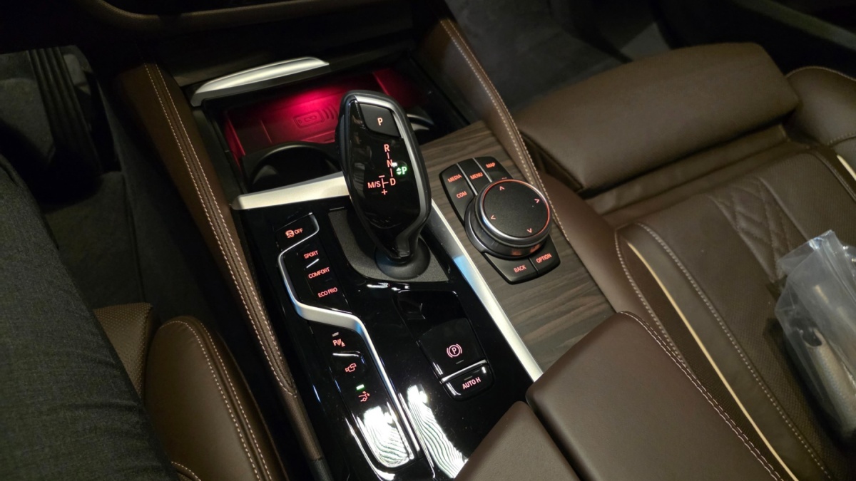 BMW Gran Turismo, 2024 — фото 8 из 12