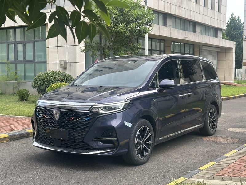 Roewe iMax 8, 2022 — купить в Москве под ключ