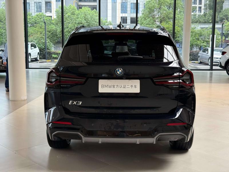 BMW iX3, 2023 — фото 5 из 12