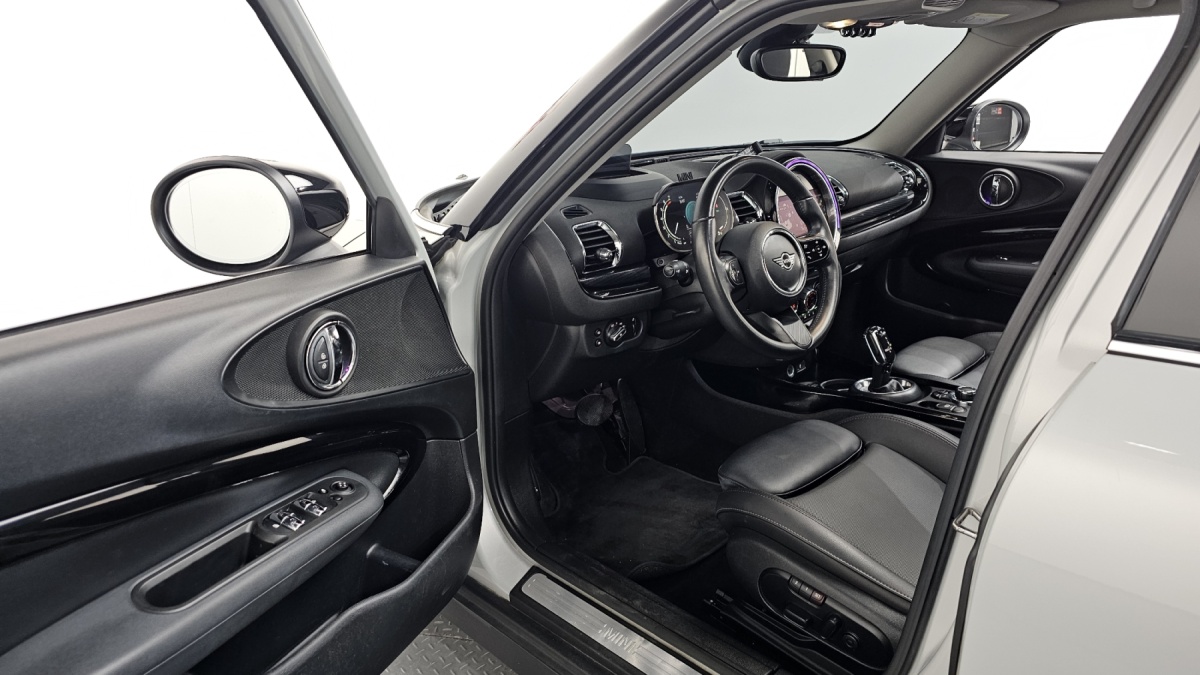 Mini Clubman, 2022 — фото 10 из 12