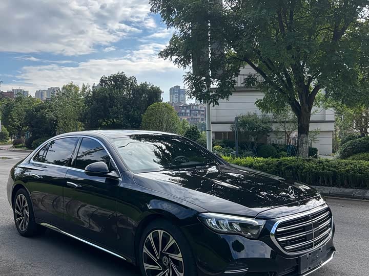 Mercedes-Benz E-Class, 2024 — фото 3 из 9