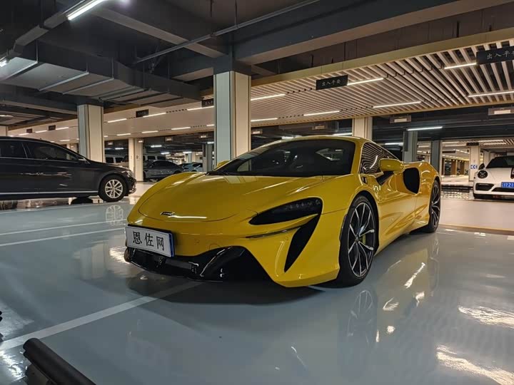 McLaren Artura, 2025 — купить в Ярославле под ключ