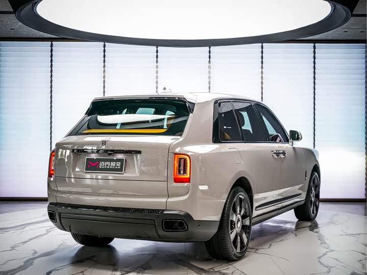 Rolls-Royce Cullinan, 2022 — фото 5 из 9