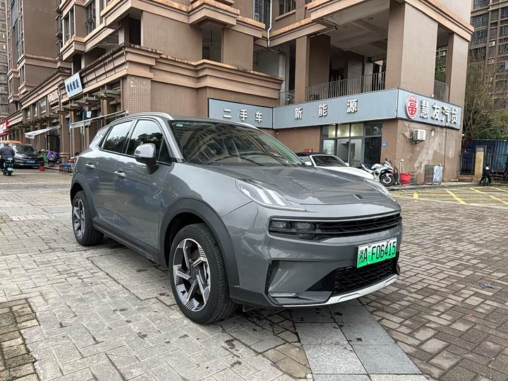 Lynk & Co 06 EM-P Hybrid, 2022 — фото 3 из 9