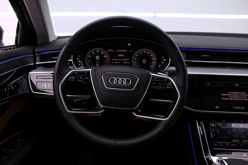 Audi A8, 2023 — фото 8 из 12