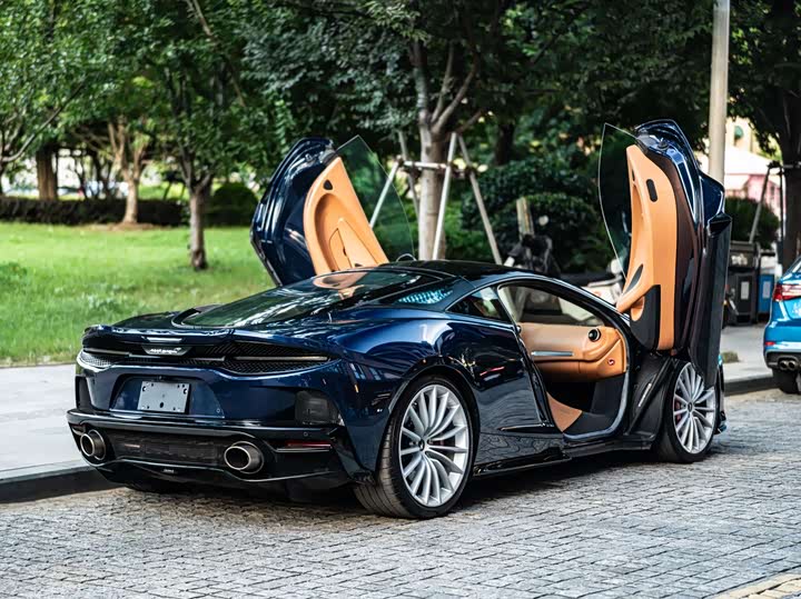 McLaren GT, 2023 — фото 7 из 9