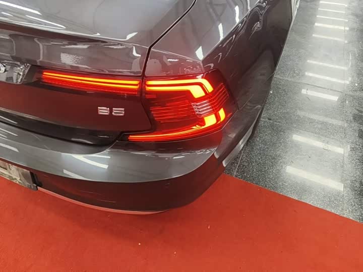 Volvo S90, 2023 — фото 8 из 9