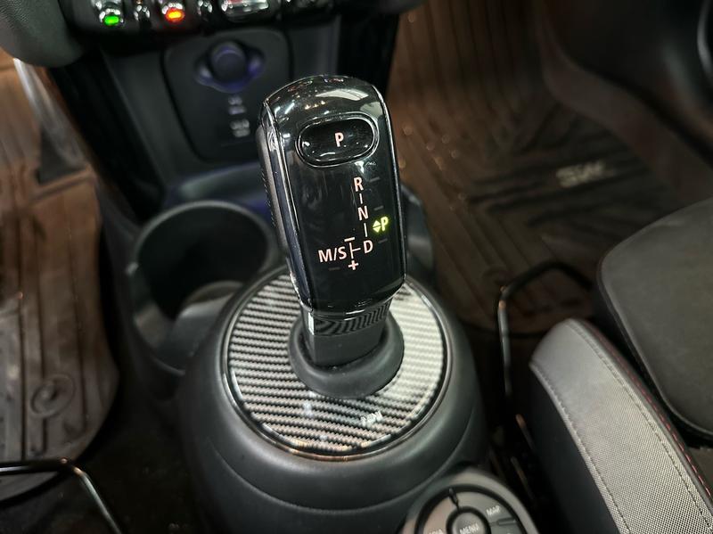 Mini Mini JCW, 2021 — фото 9 из 12