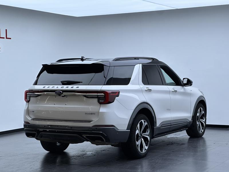 Ford Explorer, 2022 — фото 6 из 12