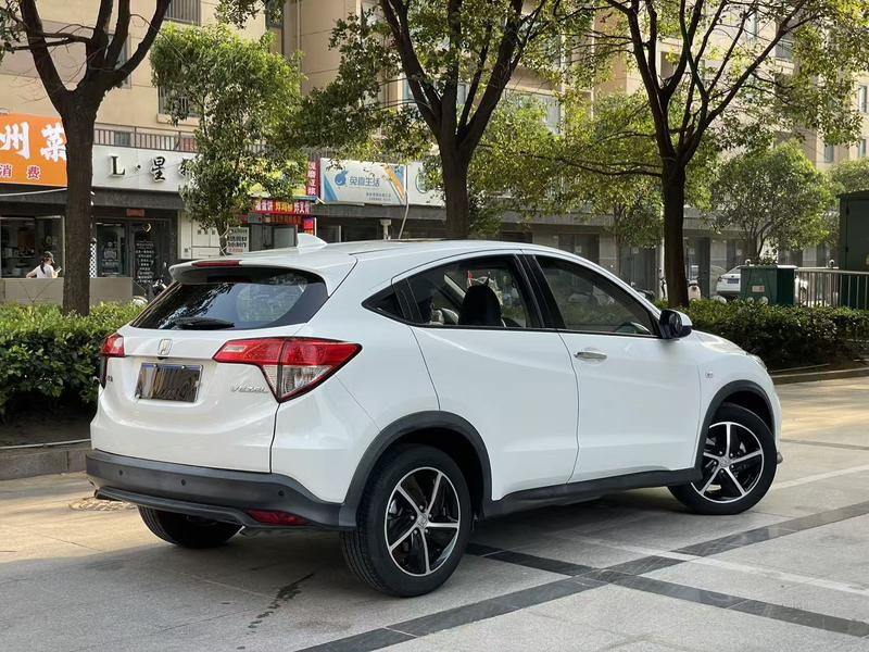 Honda Vezel, 2022 — фото 6 из 10
