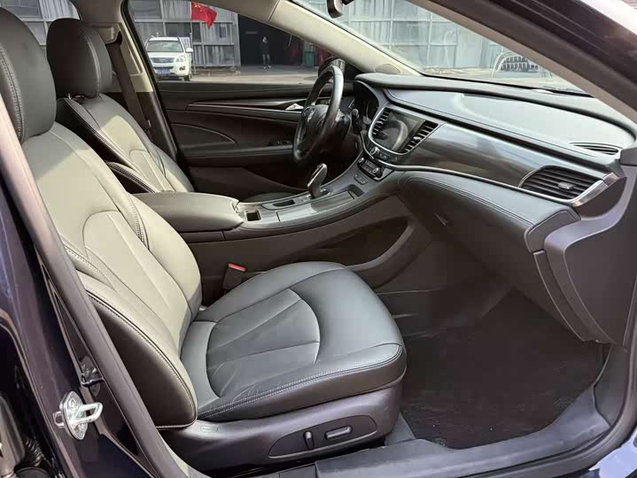 Buick LaCrosse, 2022 — фото 9 из 9