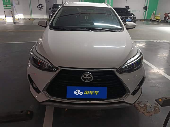 Toyota Yaris L Hatchback, 2022 — фото 2 из 9