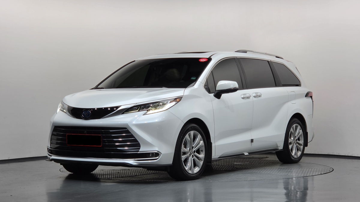 Toyota Sienna, 2022 — купить в Самаре под ключ