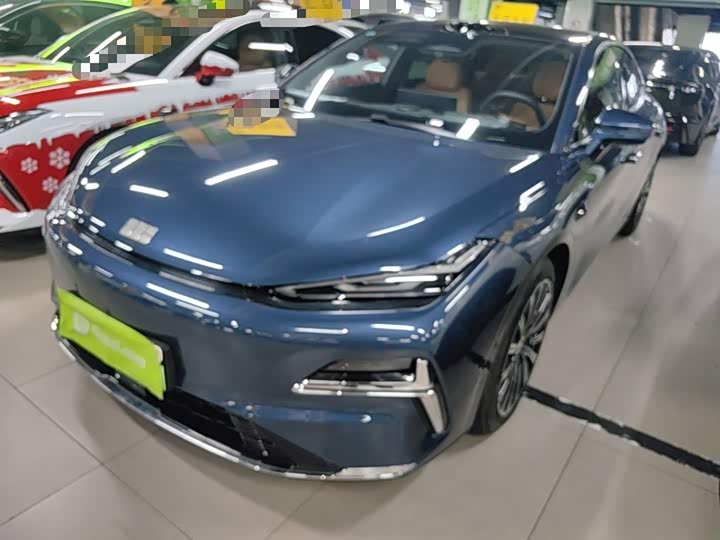 Geely Galaxy Starshine 8 EM-i, 2025 — купить в Чебоксарах под ключ