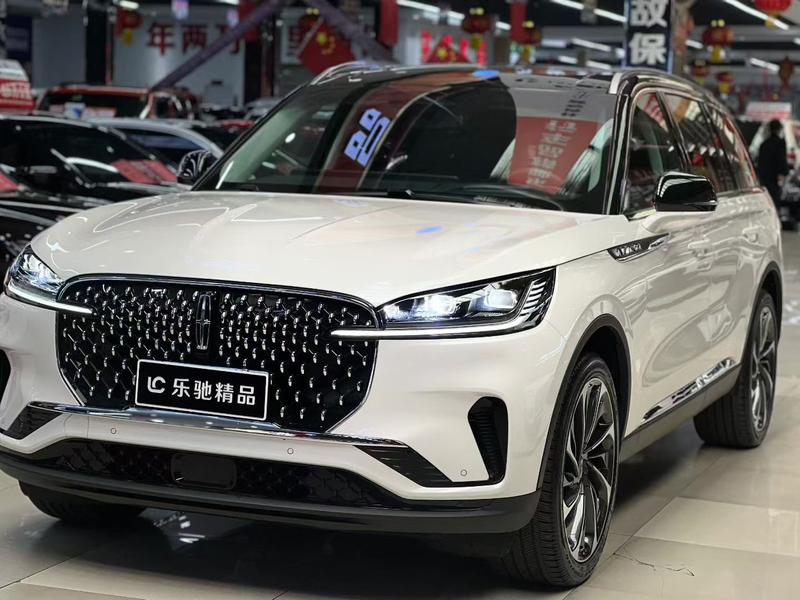 Lincoln Aviator, 2025 — купить в Ульяновске под ключ