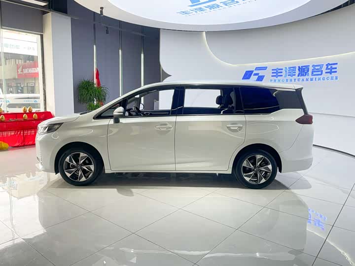 GAC Trumpchi M6, 2024 — фото 3 из 9