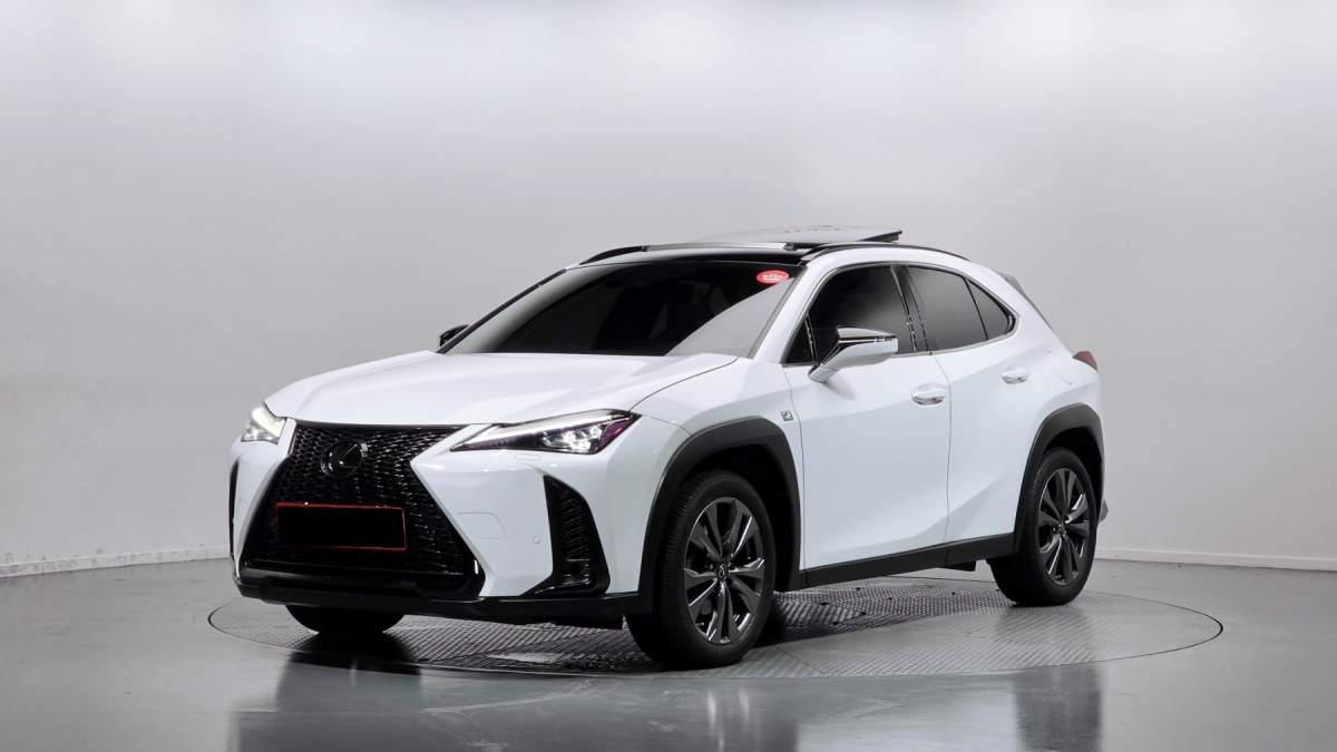 Lexus UX, 2024 — купить в Саранске под ключ