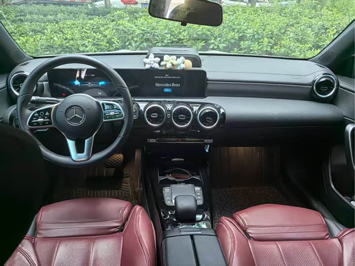Mercedes-Benz A-Class, 2022 — фото 8 из 9