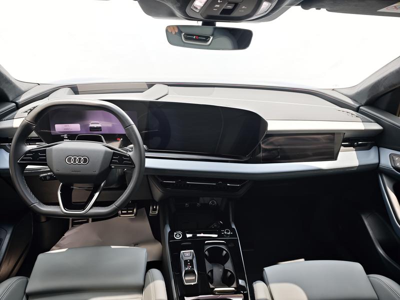 Audi Q6L e-tron, 2025 — фото 8 из 12