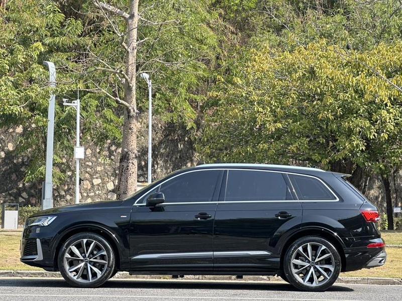 Audi Q7, 2023 — фото 4 из 12
