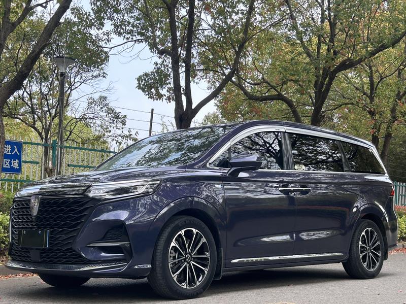 Roewe iMax 8, 2022 — купить в Москве под ключ
