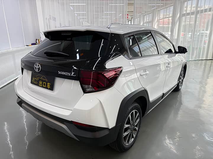 Toyota Yaris L Hatchback, 2022 — фото 6 из 9