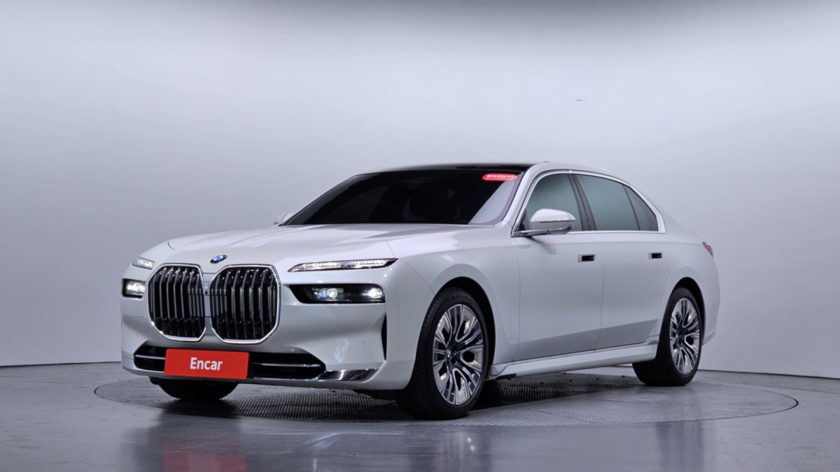 BMW 7 Series, 2023 — фото 10 из 12