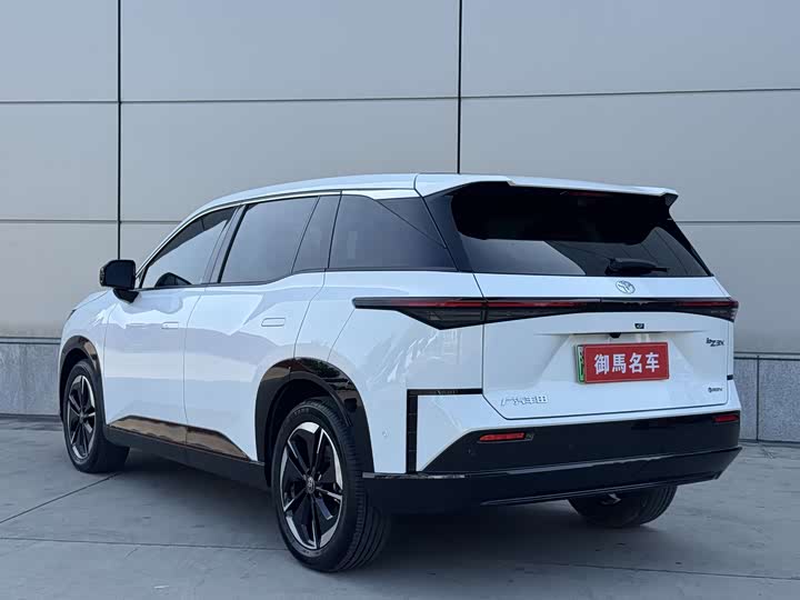 Toyota bZ3X, 2025 — фото 4 из 9