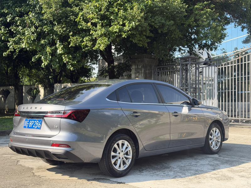 Roewe i5, 2025 — фото 5 из 12