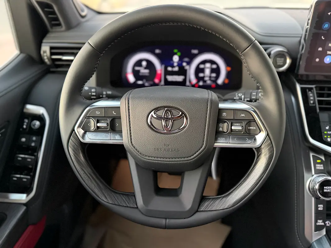 Toyota Land Cruiser, 2026 — фото 6 из 10