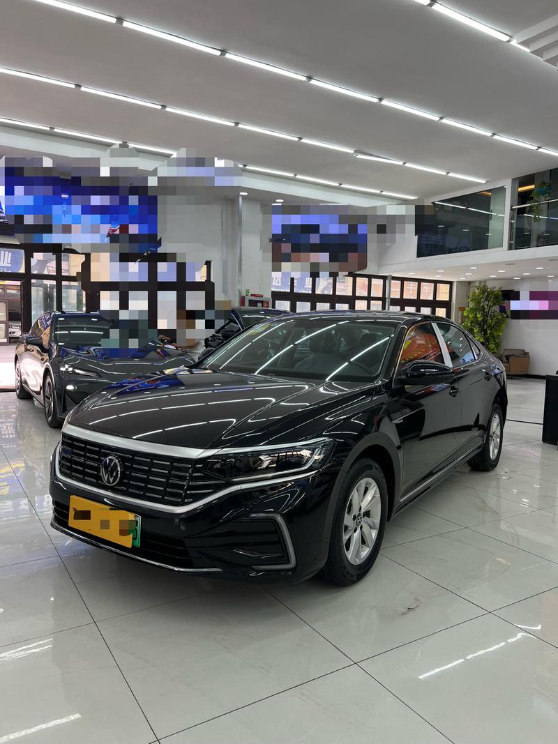 Volkswagen Passat Hybrid, 2025 — купить в Санкт-Петербурге под ключ