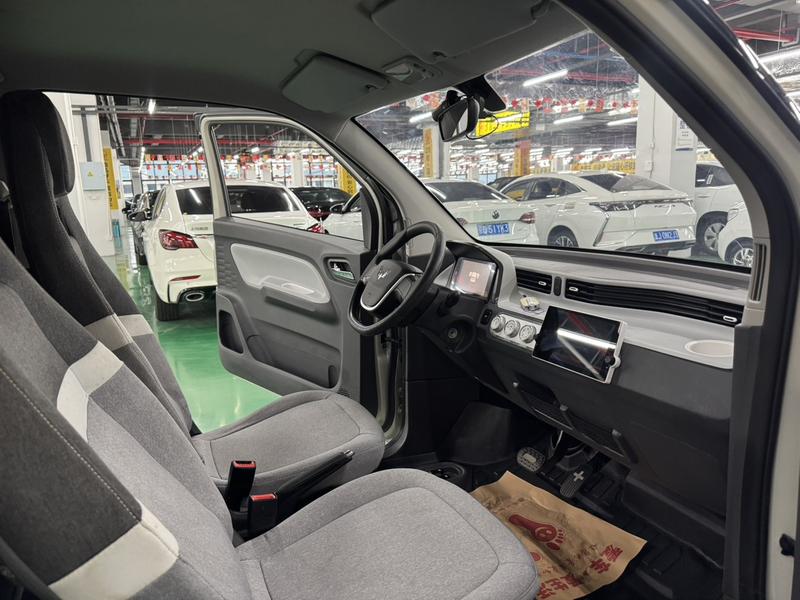 Wuling Mini EV, 2023 — фото 8 из 10