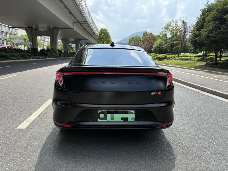 BAIC Arcfox Alpha S, 2025 — фото 6 из 12