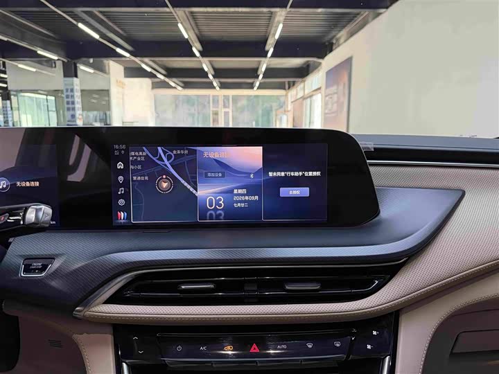 Buick GL8 Hybrid, 2025 — фото 8 из 9