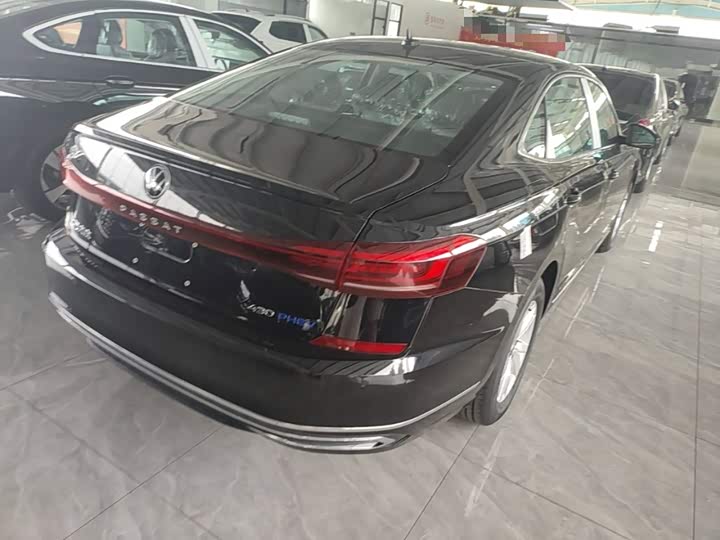 Volkswagen Passat Hybrid, 2026 — фото 7 из 9