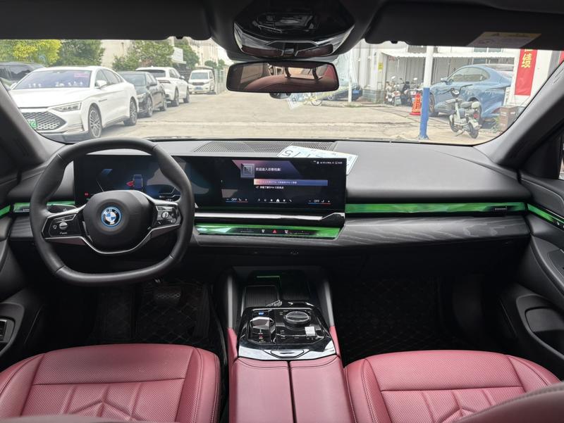 BMW i5, 2023 — фото 7 из 12