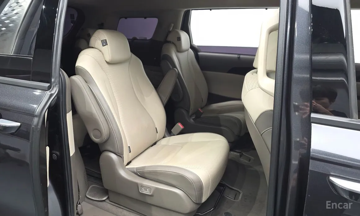 Kia Carnival, 2022 — фото 11 из 12