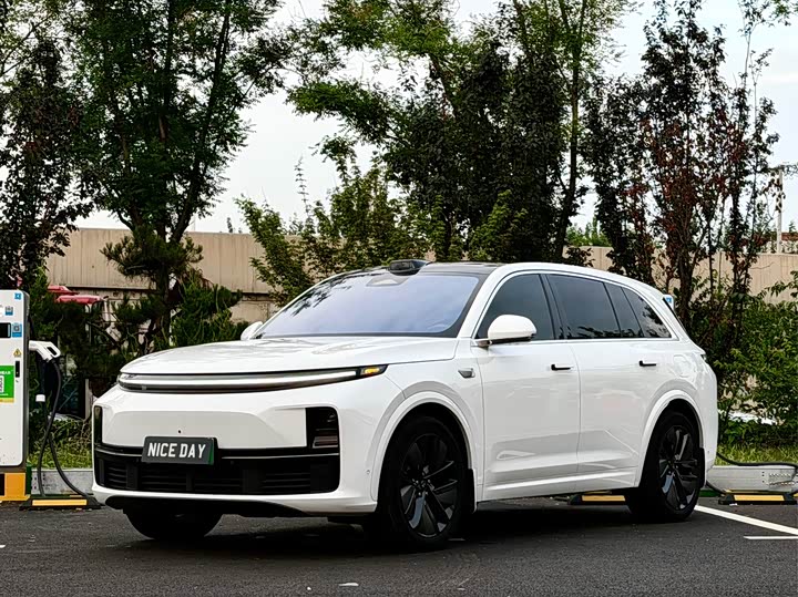 LiXiang L7, 2024 — купить в Оренбурге под ключ