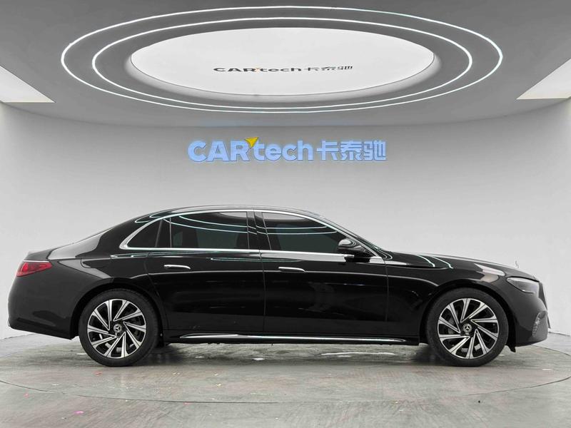 Mercedes-Benz E-Class, 2024 — фото 8 из 12