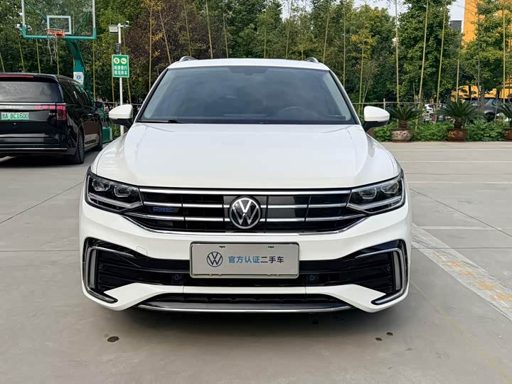 Volkswagen Tiguan L Hybrid, 2021 — фото 2 из 12