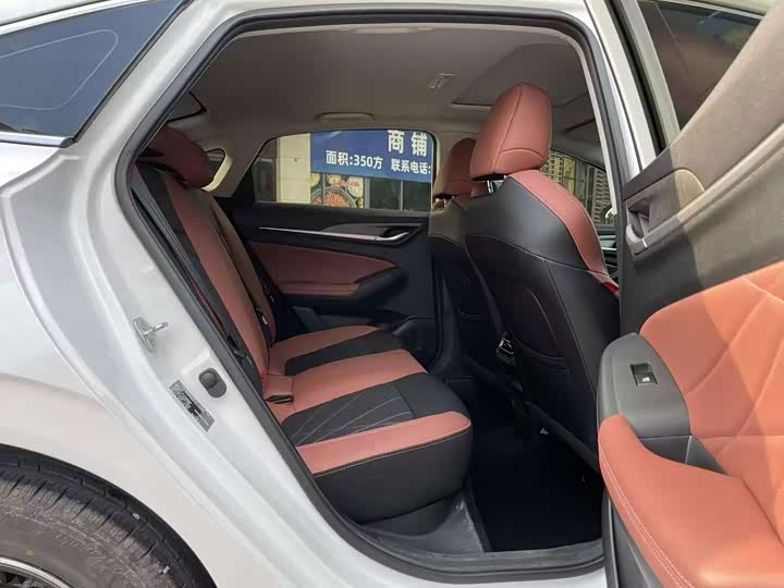 Changan Eado Plus, 2024 — фото 7 из 9