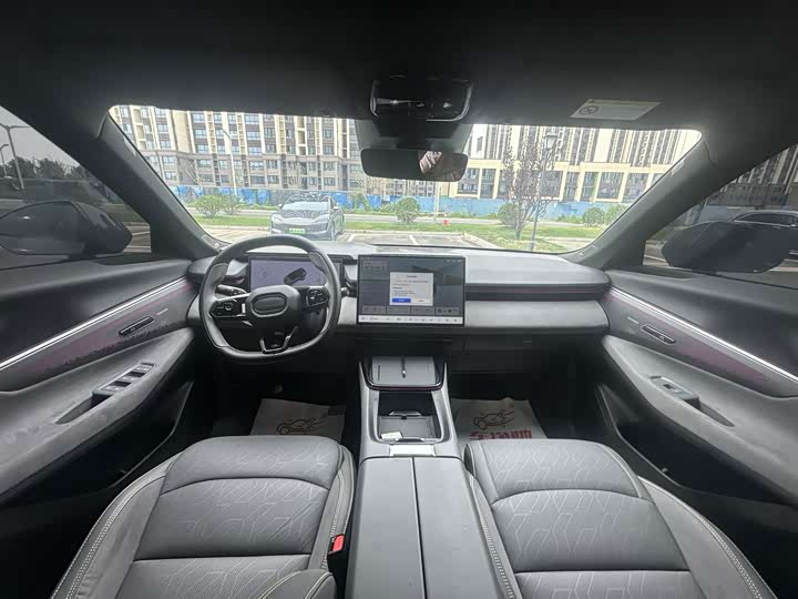Lynk & Co 08 EM-P Hybrid, 2024 — фото 6 из 9