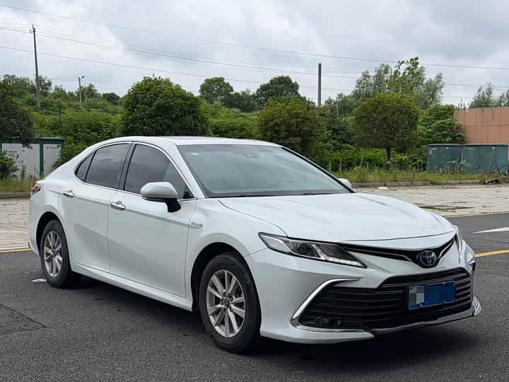 Toyota Camry, 2022 — фото 3 из 9
