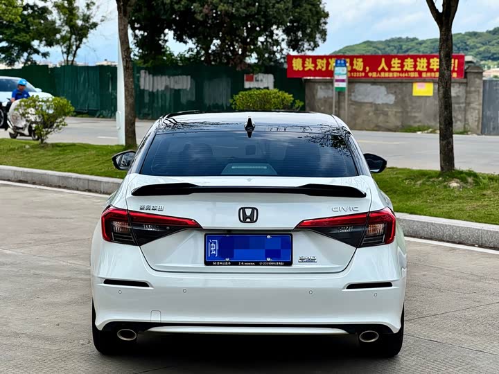 Honda Civic, 2024 — фото 8 из 9
