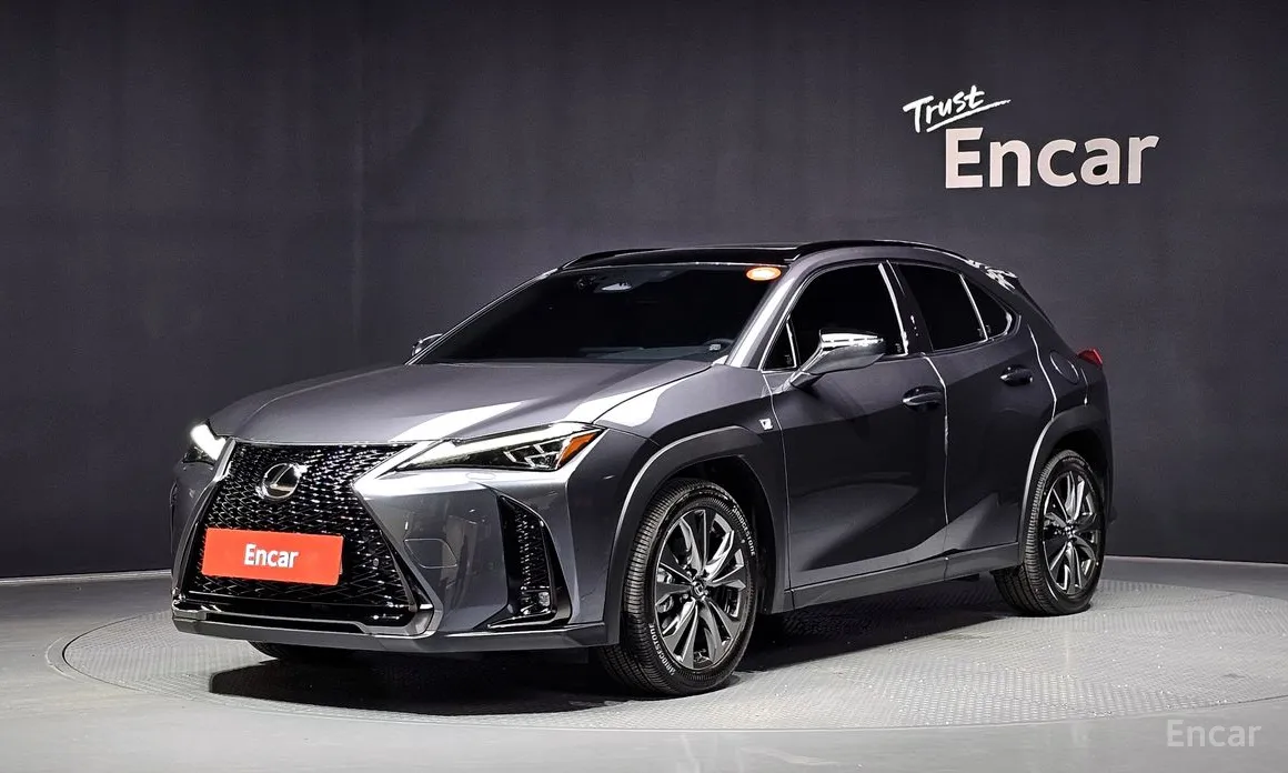 Lexus UX, 2025 — купить в Чебоксарах под ключ